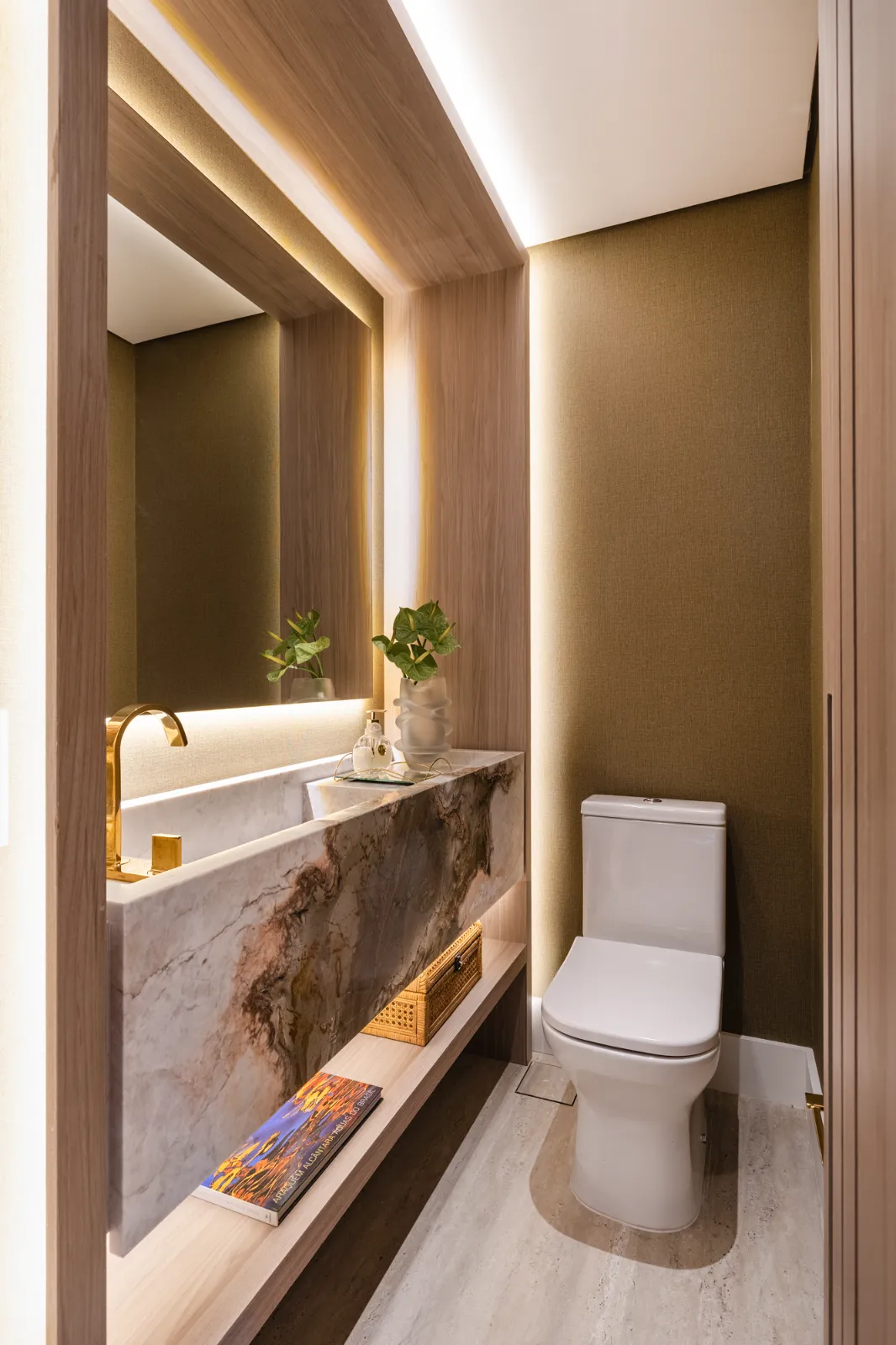 Apartamento Tangará, lavabo com bancada de quartzito